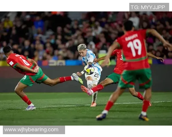 欧冠欧联均出现“黑24”以下克上，两组对决都有比利时球队