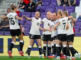 继续吃瓜！斯洛特：不懂萨拉赫说被背黑锅是何意味，我冷静不代表软弱